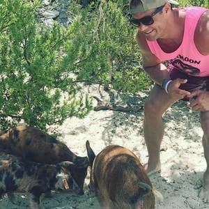 Meet your Posher, Stuart